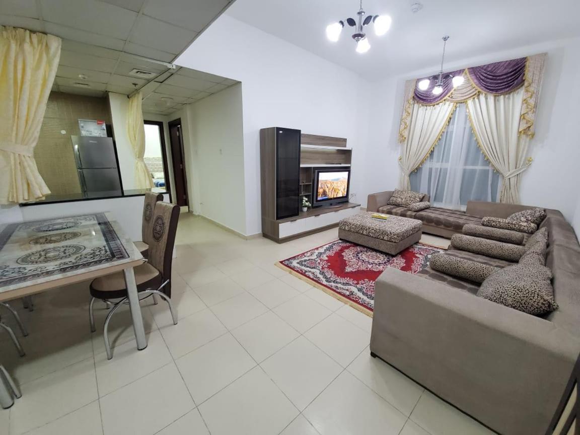 Cheap Holiday Home عجمان المظهر الخارجي الصورة